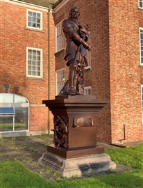 Cromwell statue, Bridgefoot, Warrington