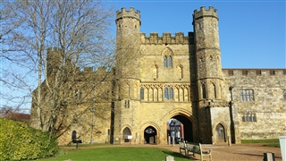 Gatehouse Battle Abbey
